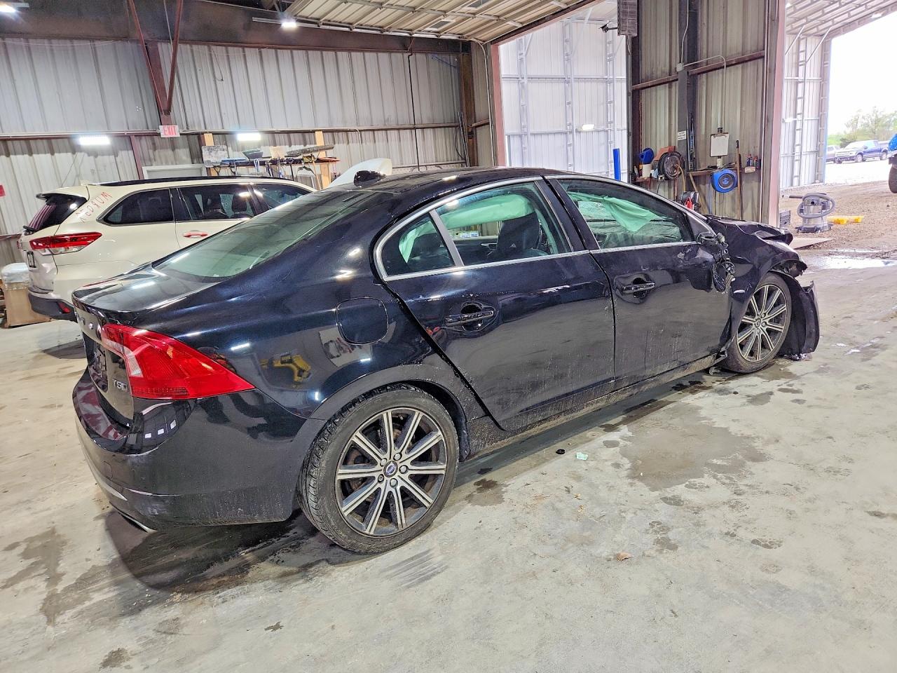 2018 VOLVO S60 INSCRIPTION photo 5
