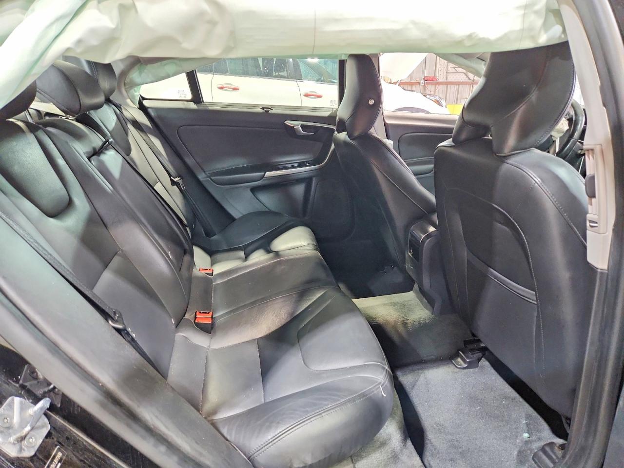 2018 VOLVO S60 INSCRIPTION photo 19