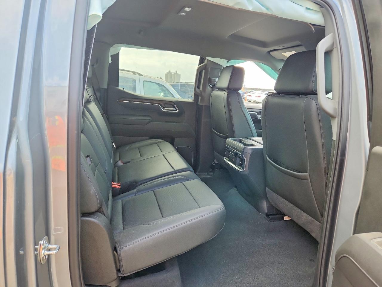 2025 GMC SIERRA C1500 SLT photo 10
