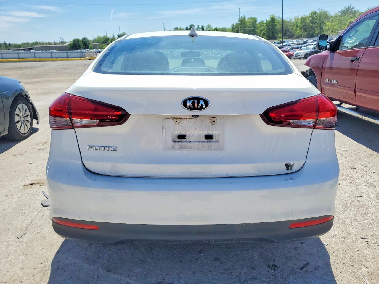2018 KIA FORTE LX photo 11