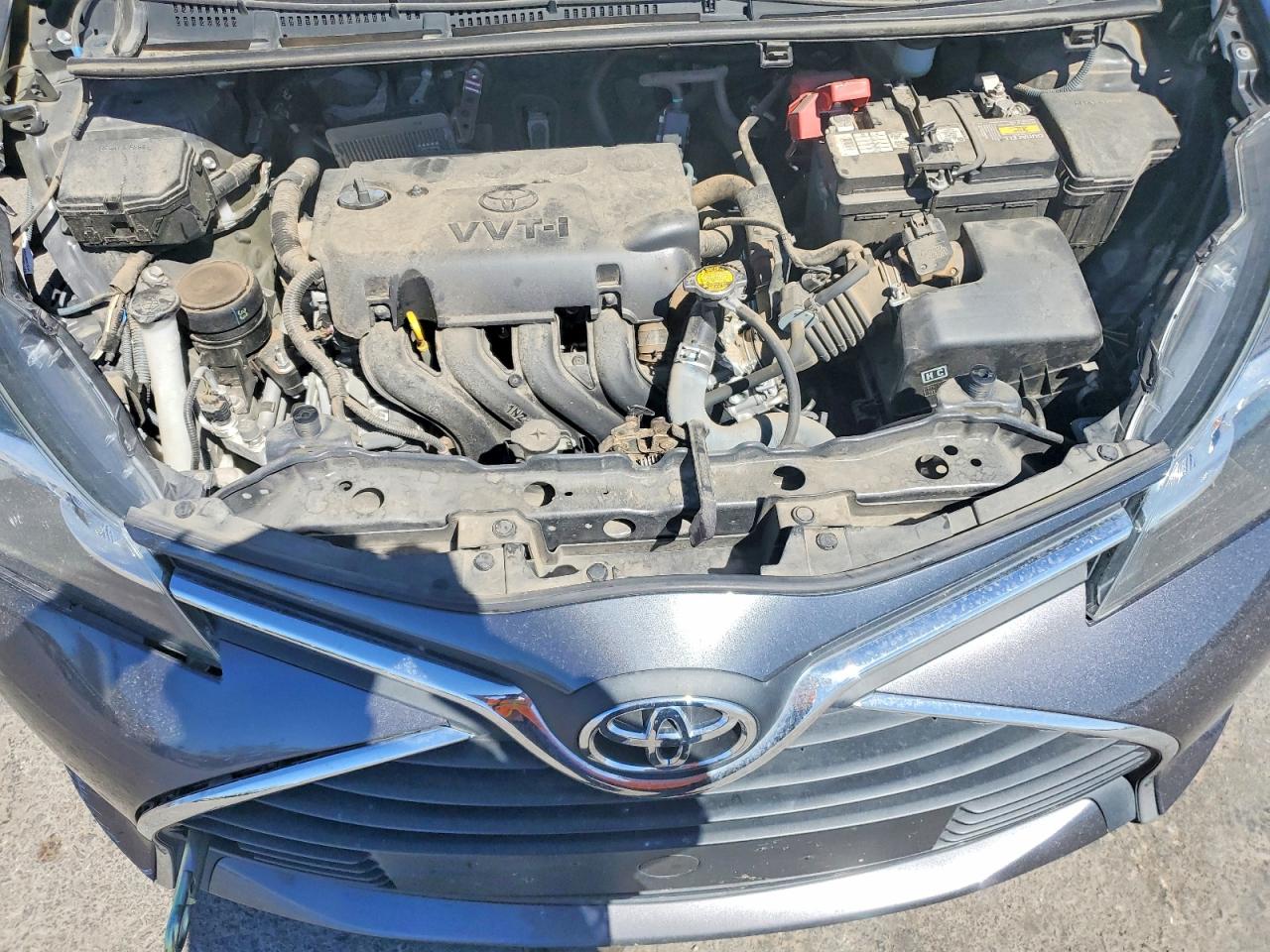 2016 TOYOTA YARIS 5-DOOR LE photo 21