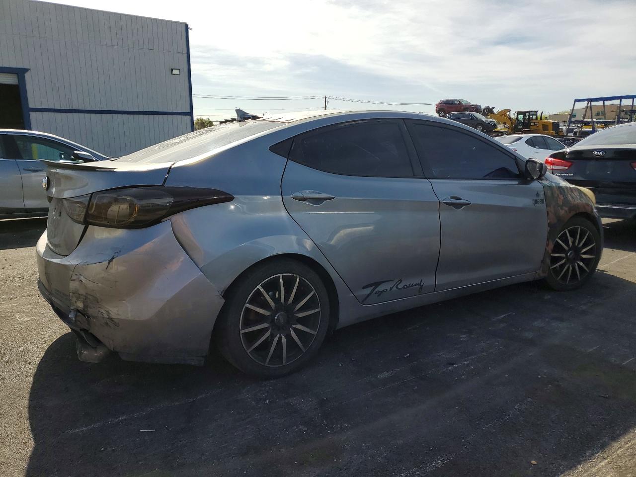 2013 HYUNDAI ELANTRA GLS photo 5