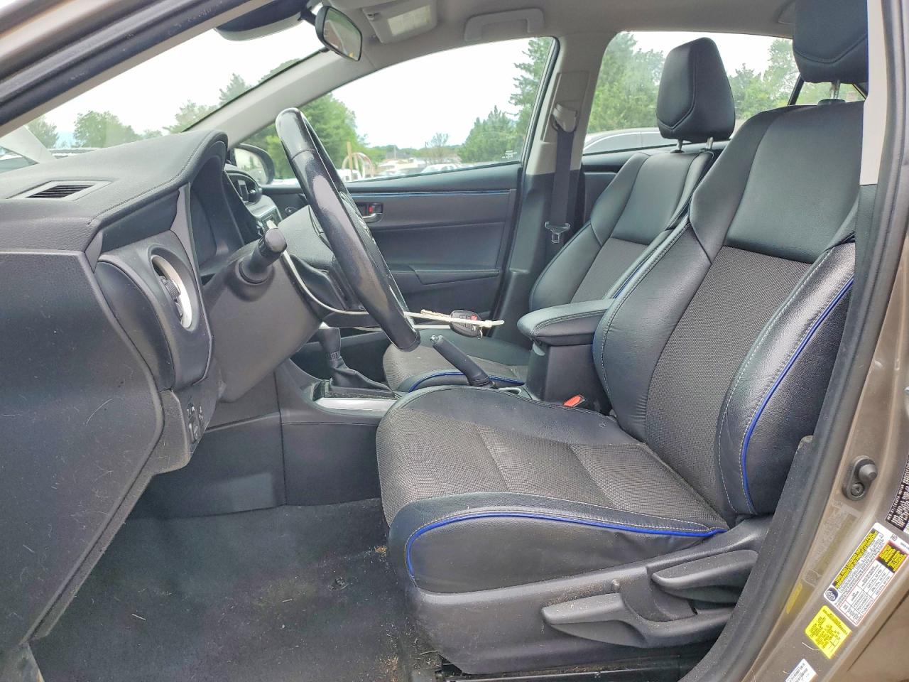 2019 TOYOTA COROLLA SE photo 19