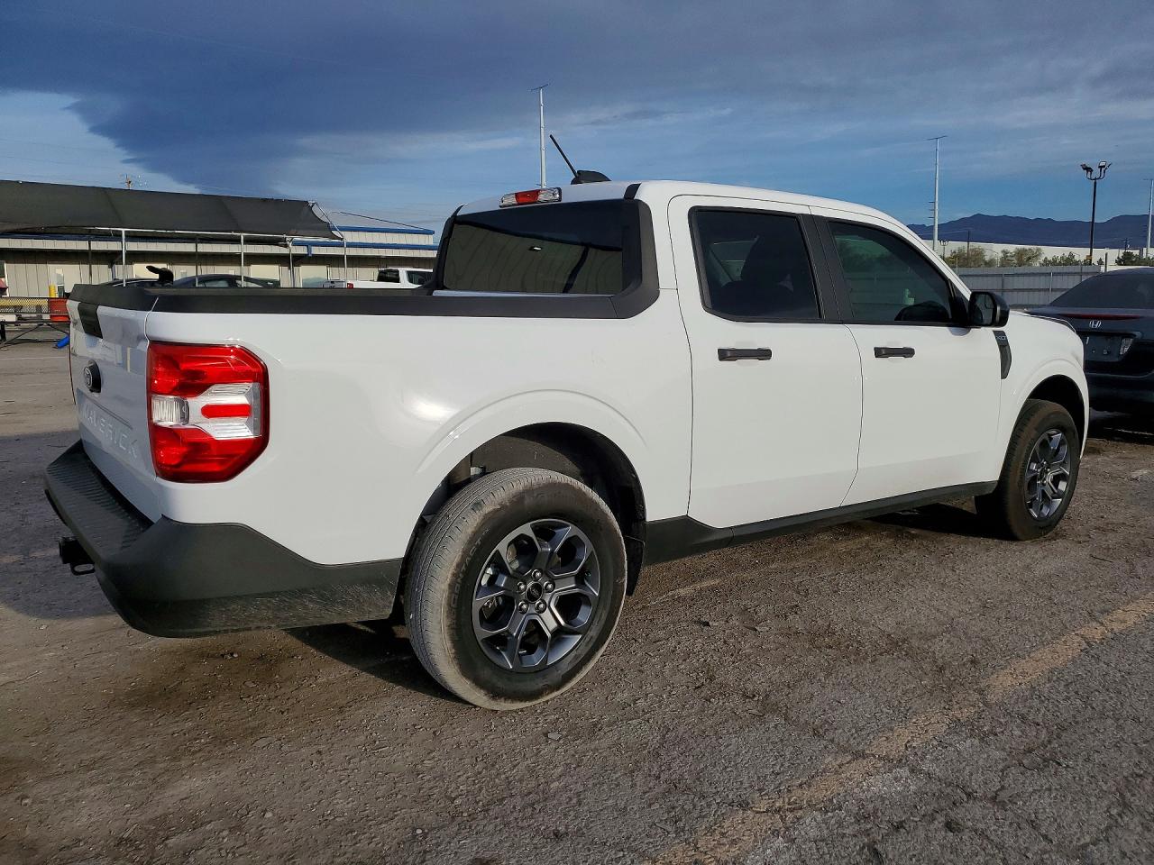 2025 FORD MAVERICK XLT photo 5