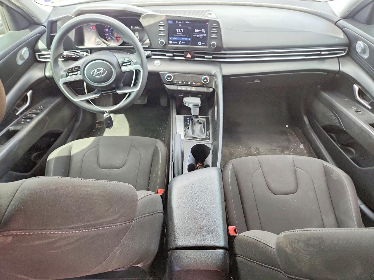 2022 HYUNDAI ELANTRA photo 15
