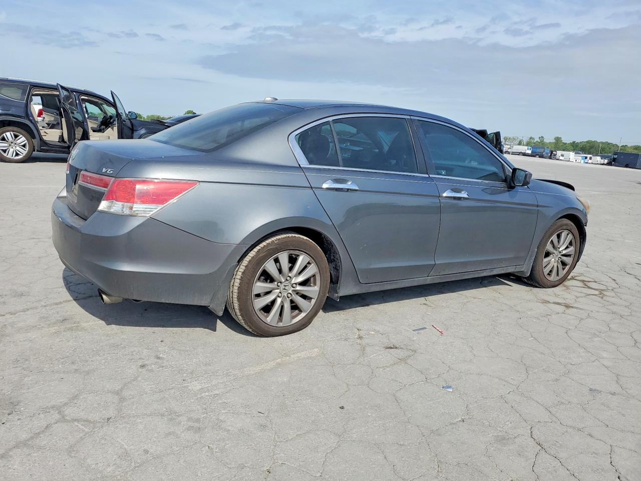 2011 HONDA ACCORD EXL photo 5