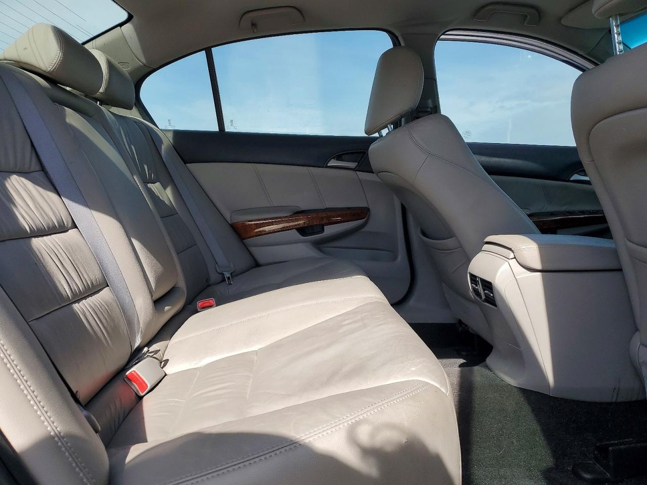 2011 HONDA ACCORD EXL photo 19