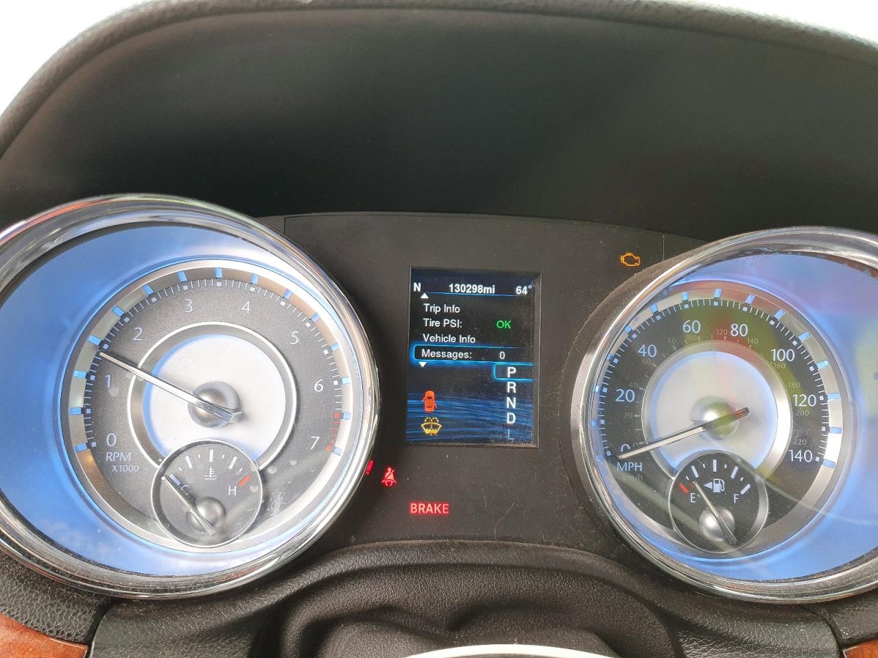 2014 CHRYSLER 300 photo 25