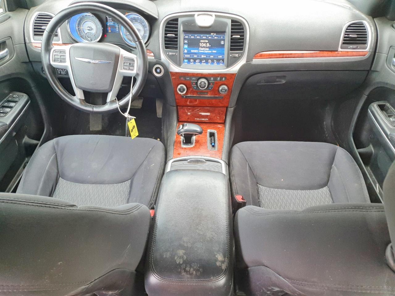 2014 CHRYSLER 300 photo 22