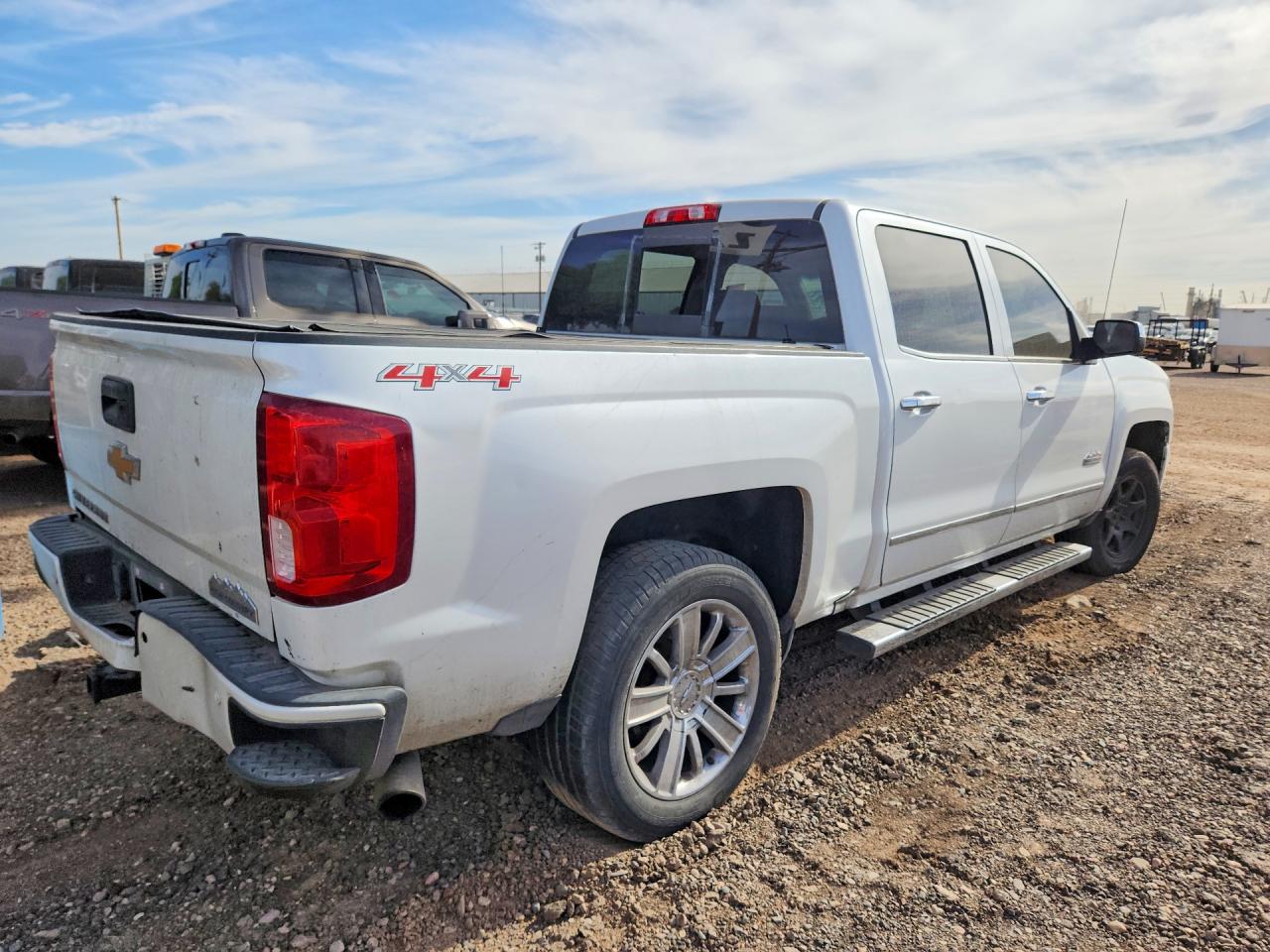 2017 CHEVROLET SILVERADO K1500 HIGH COUNTRY photo 5