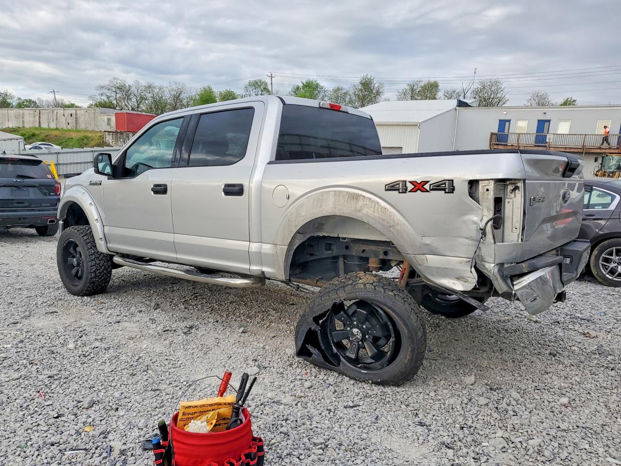 2017 FORD F150 SUPERCREW photo 4