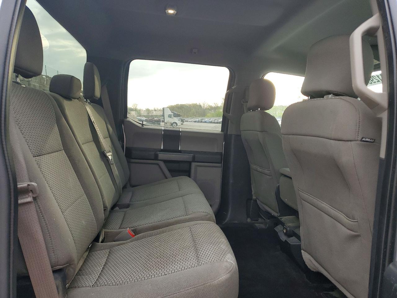 2017 FORD F150 SUPERCREW photo 28