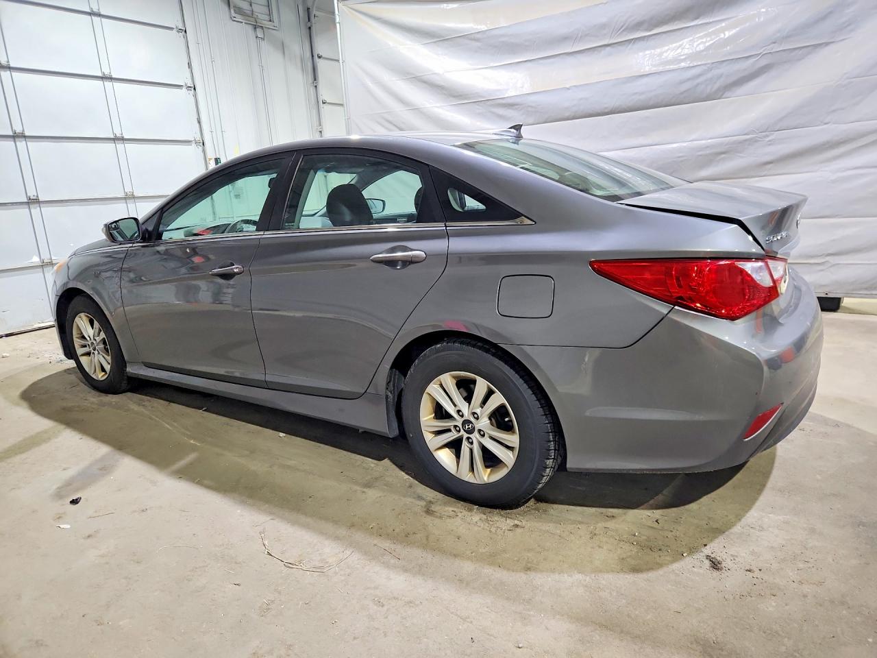 2014 HYUNDAI SONATA GLS photo 3