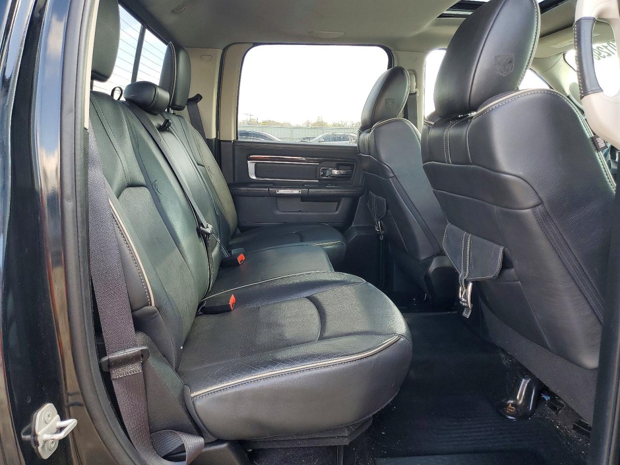 2015 RAM 1500 LONGHORN photo 28