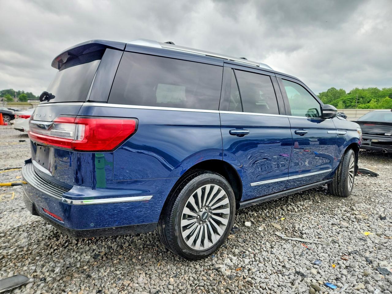 2020 LINCOLN NAVIGATOR RESERVE photo 3