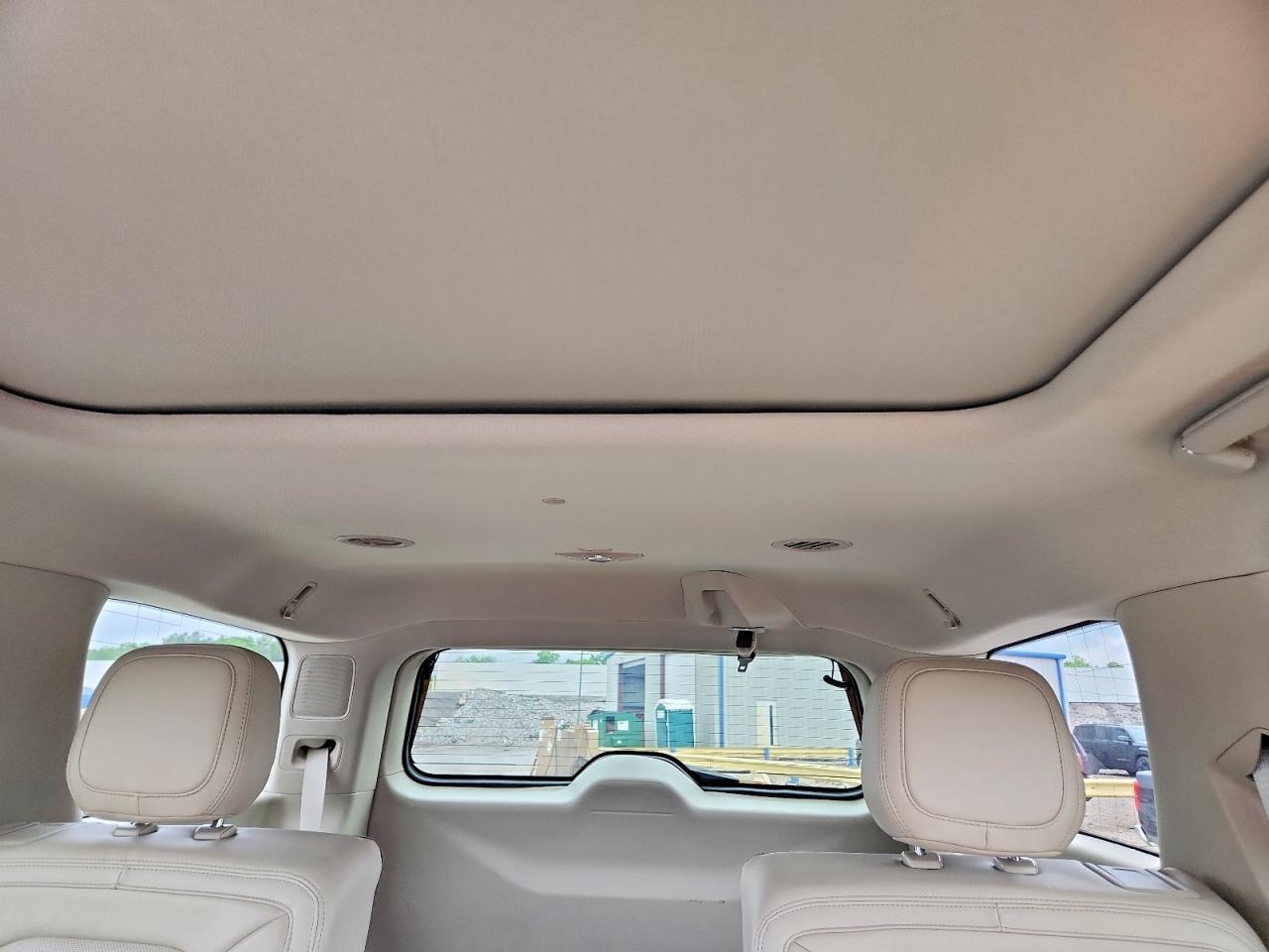 2020 LINCOLN NAVIGATOR RESERVE photo 10