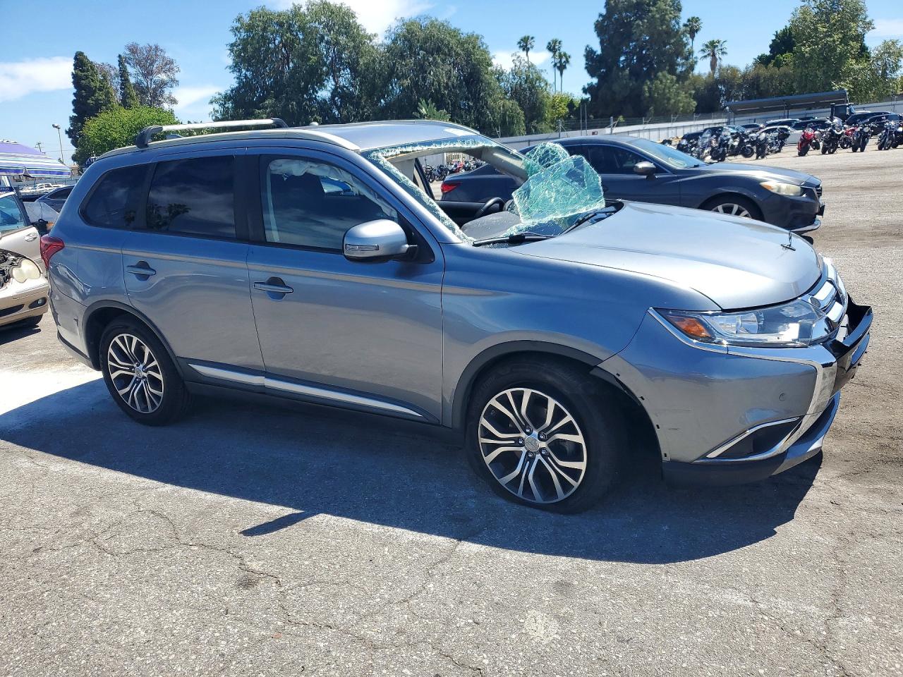 2017 MITSUBISHI OUTLANDER SE photo 10