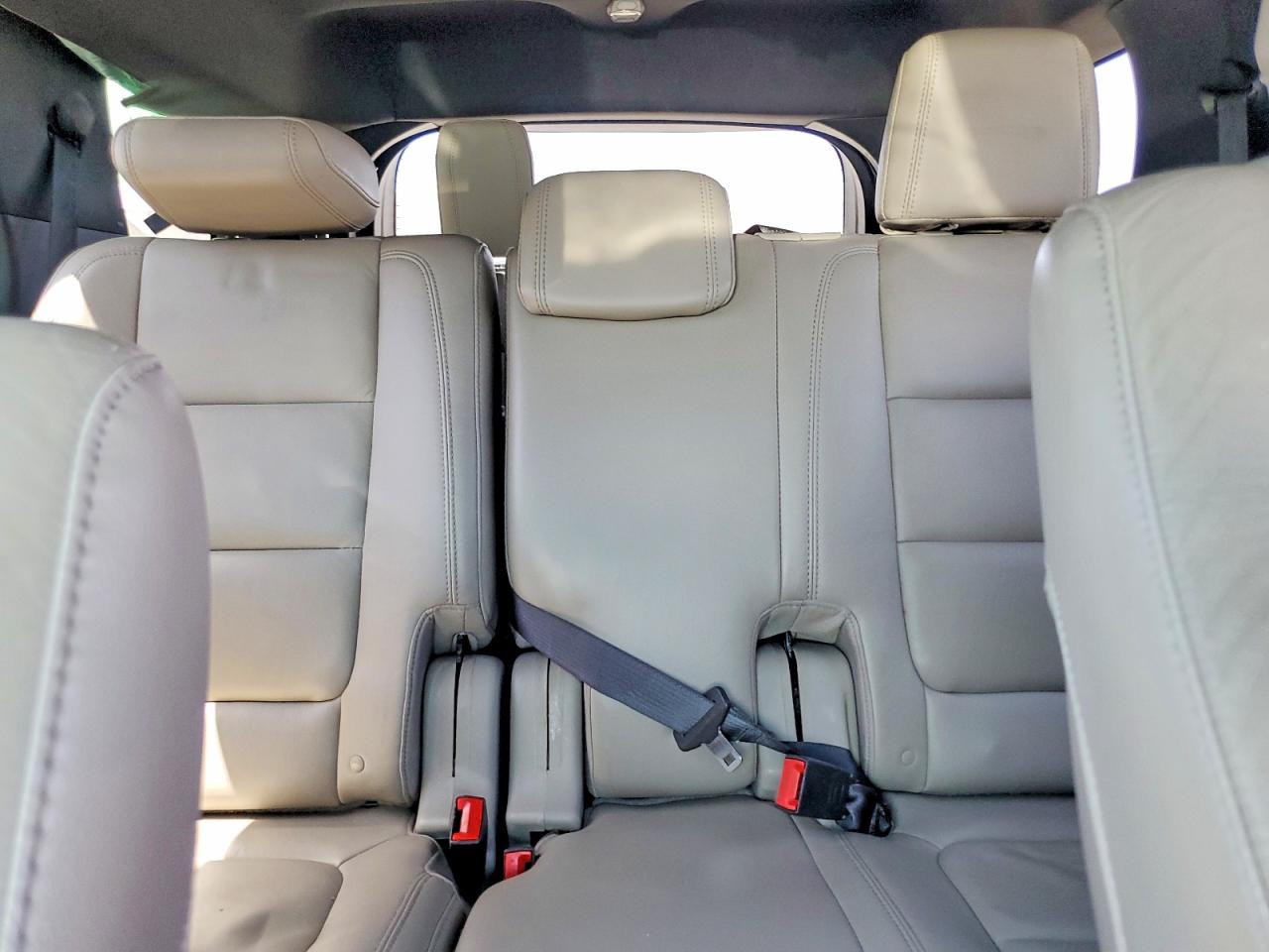 2015 FORD EXPLORER XLT photo 10