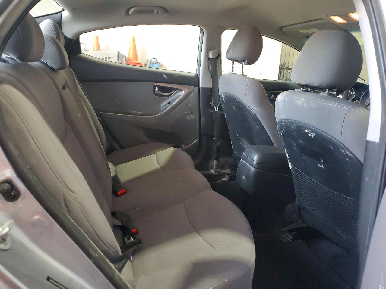 2016 HYUNDAI ELANTRA SE photo 19