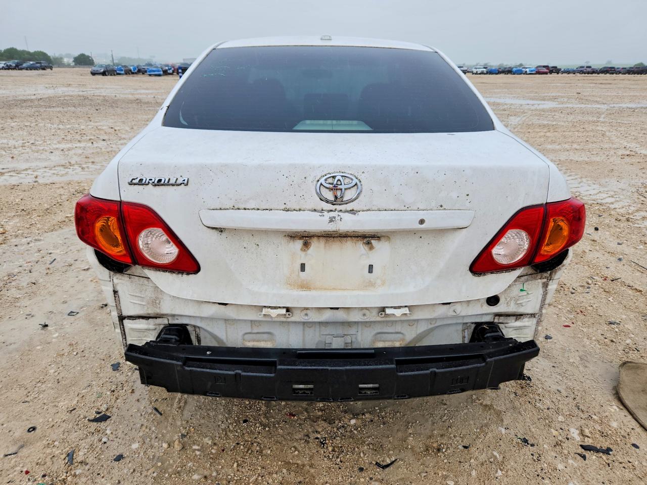 2009 TOYOTA COROLLA LE photo 11