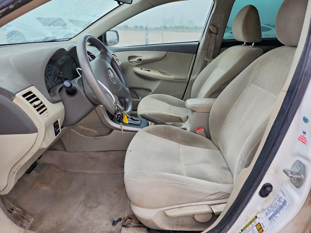 2009 TOYOTA COROLLA LE photo 13
