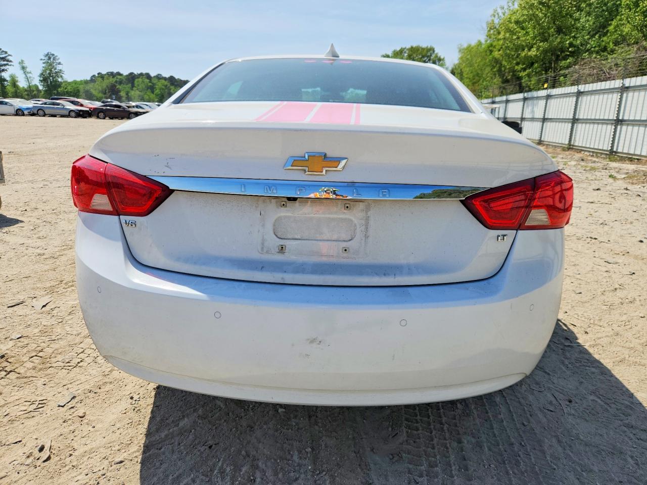 2015 CHEVROLET IMPALA LT photo 11