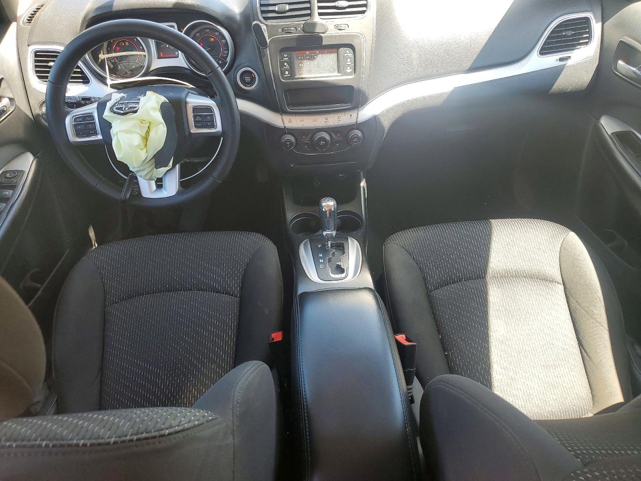 2018 DODGE JOURNEY SE photo 8
