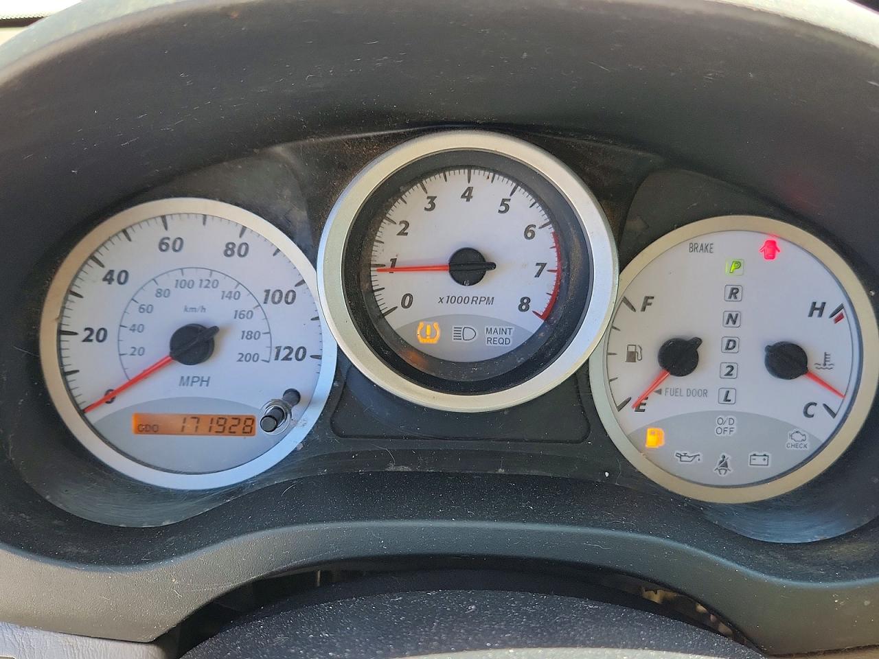 2005 TOYOTA RAV4 BASE photo 17