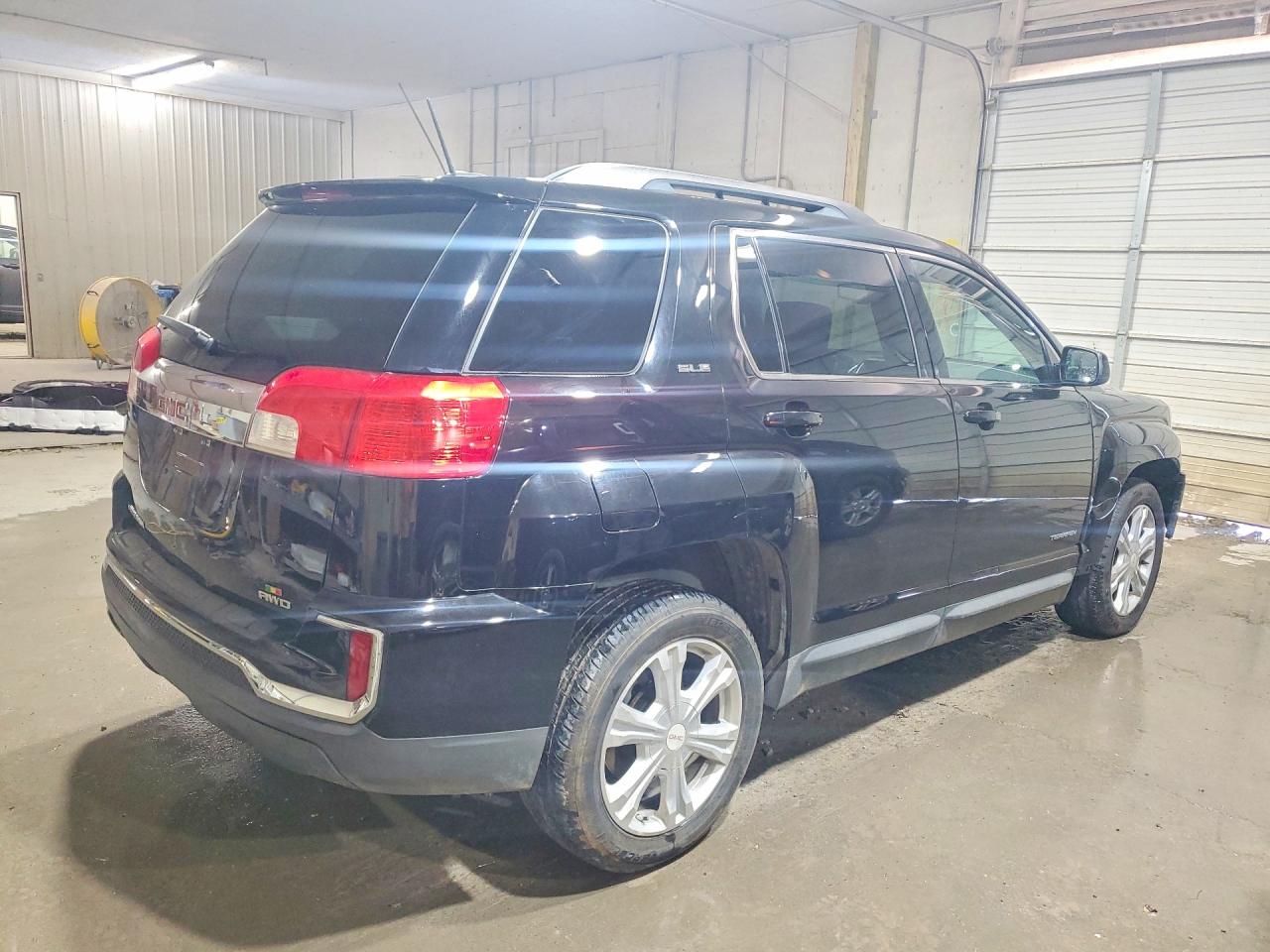 2017 GMC TERRAIN SLE photo 5
