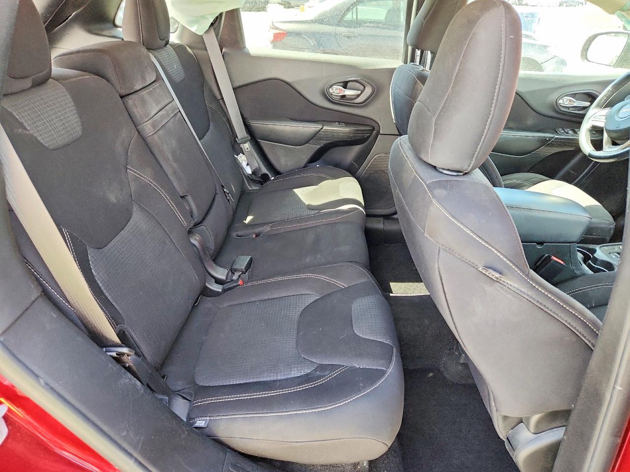 2015 JEEP CHEROKEE LATITUDE photo 21