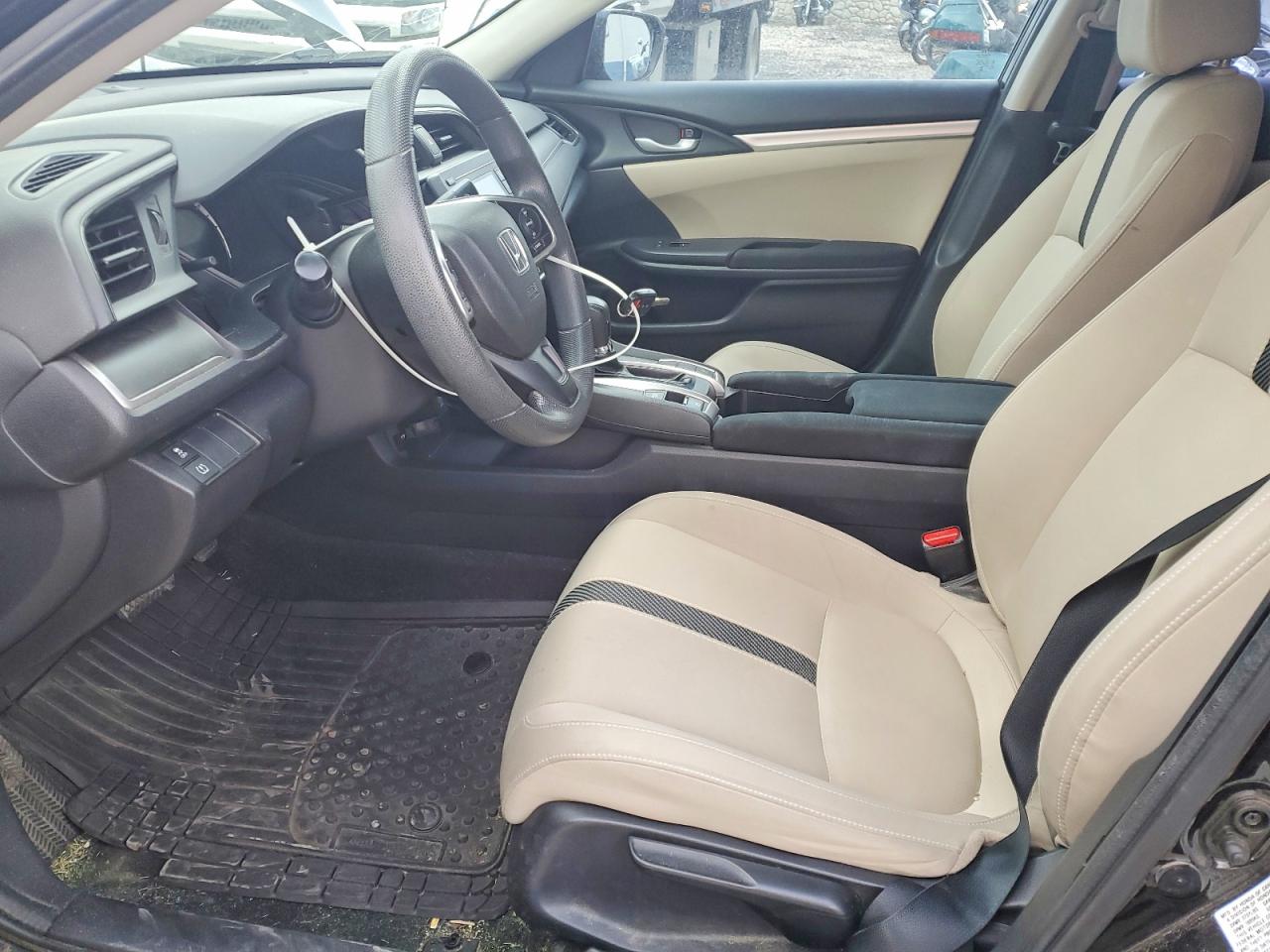 2016 HONDA CIVIC LX photo 13