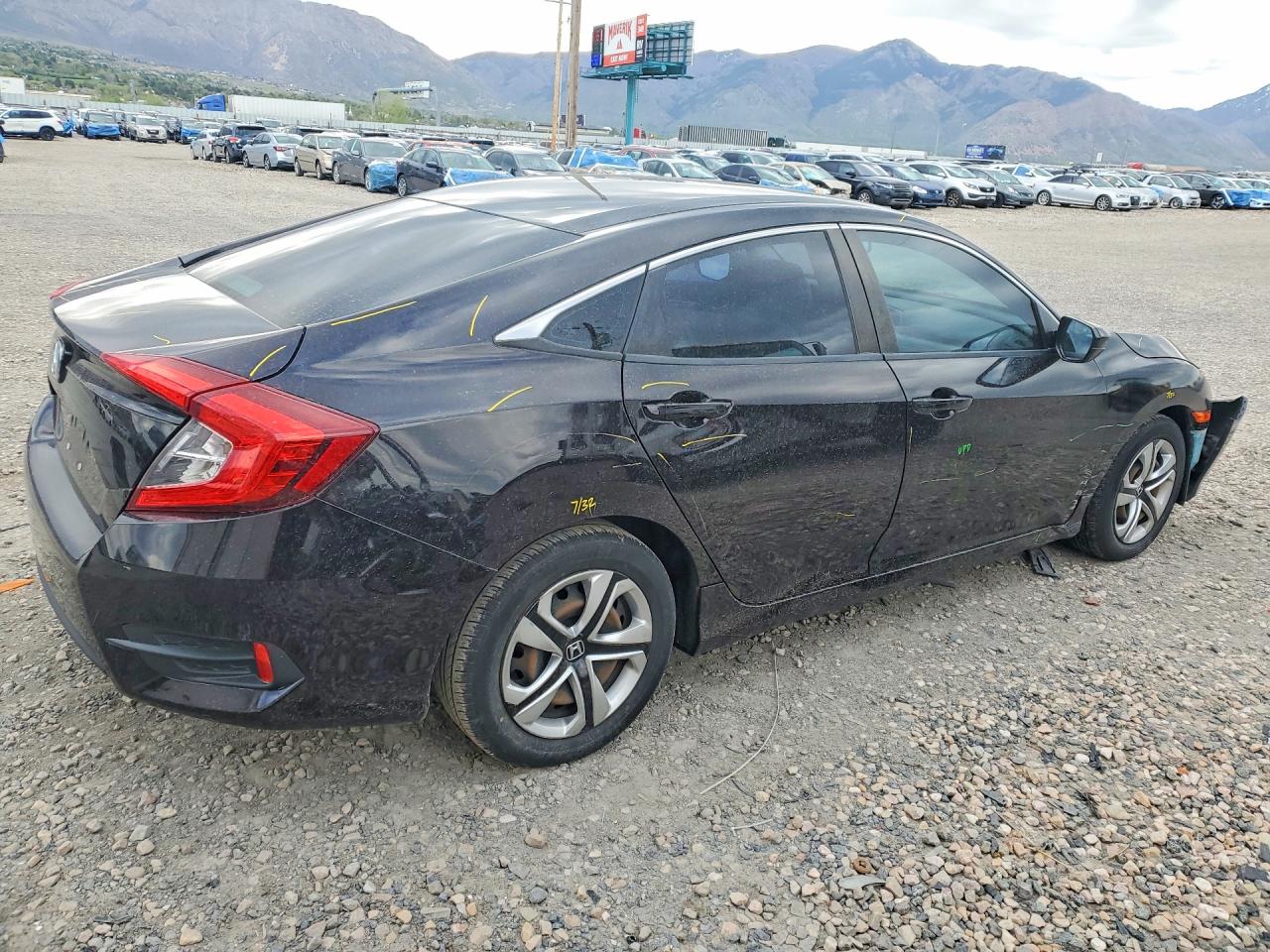 2016 HONDA CIVIC LX photo 5