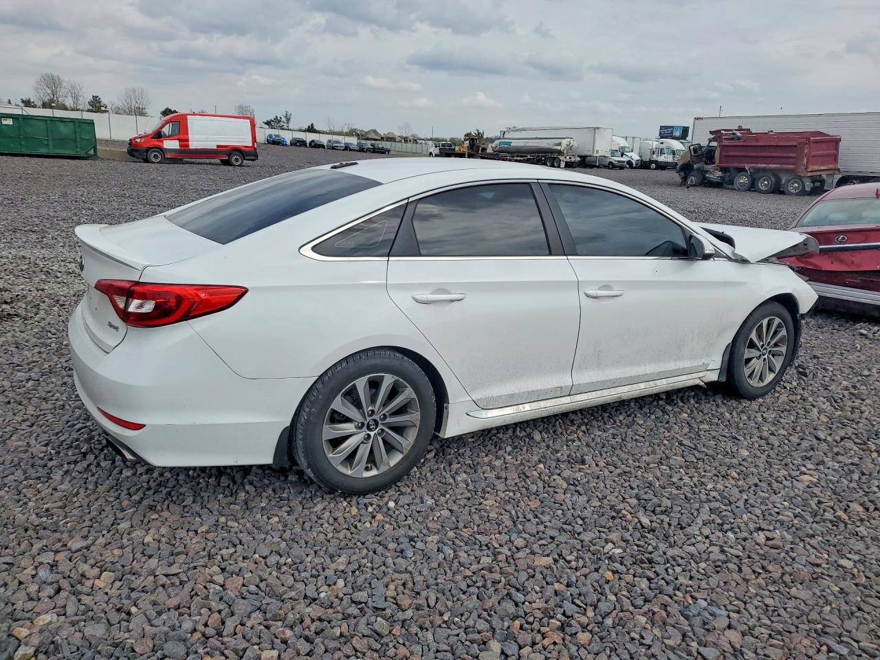 2017 HYUNDAI SONATA SPORT photo 5