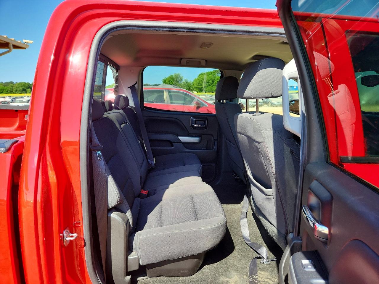 2018 CHEVROLET SILVERADO K1500 LT photo 19