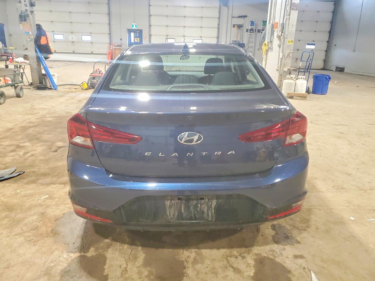 2019 HYUNDAI ELANTRA SE photo 11