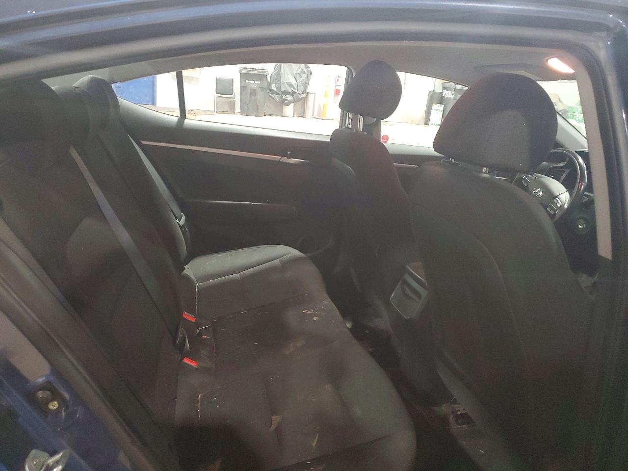 2019 HYUNDAI ELANTRA SE photo 19