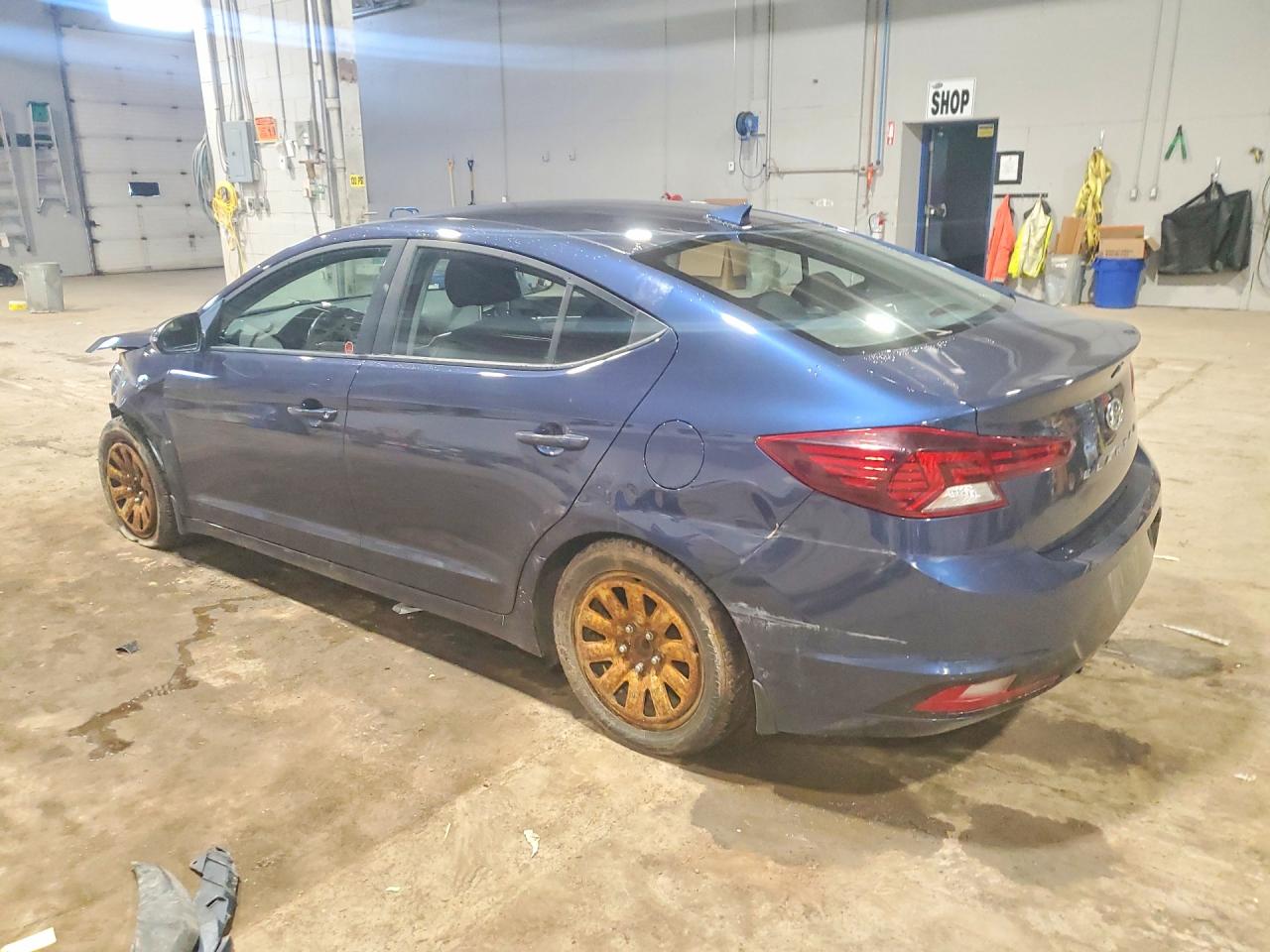 2019 HYUNDAI ELANTRA SE photo 3