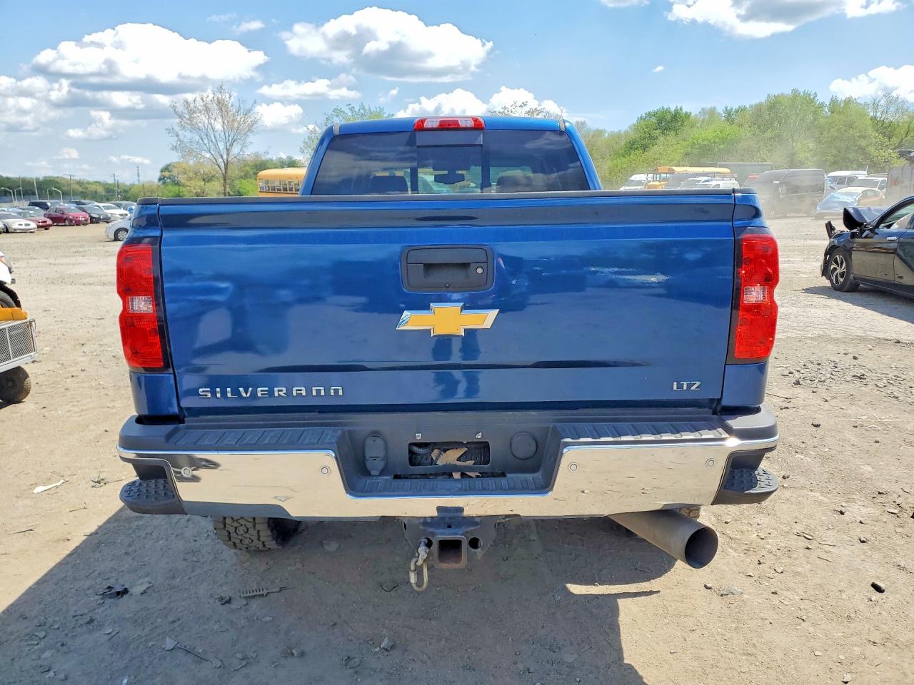 2018 CHEVROLET SILVERADO K2500 HEAVY DUTY LTZ photo 11