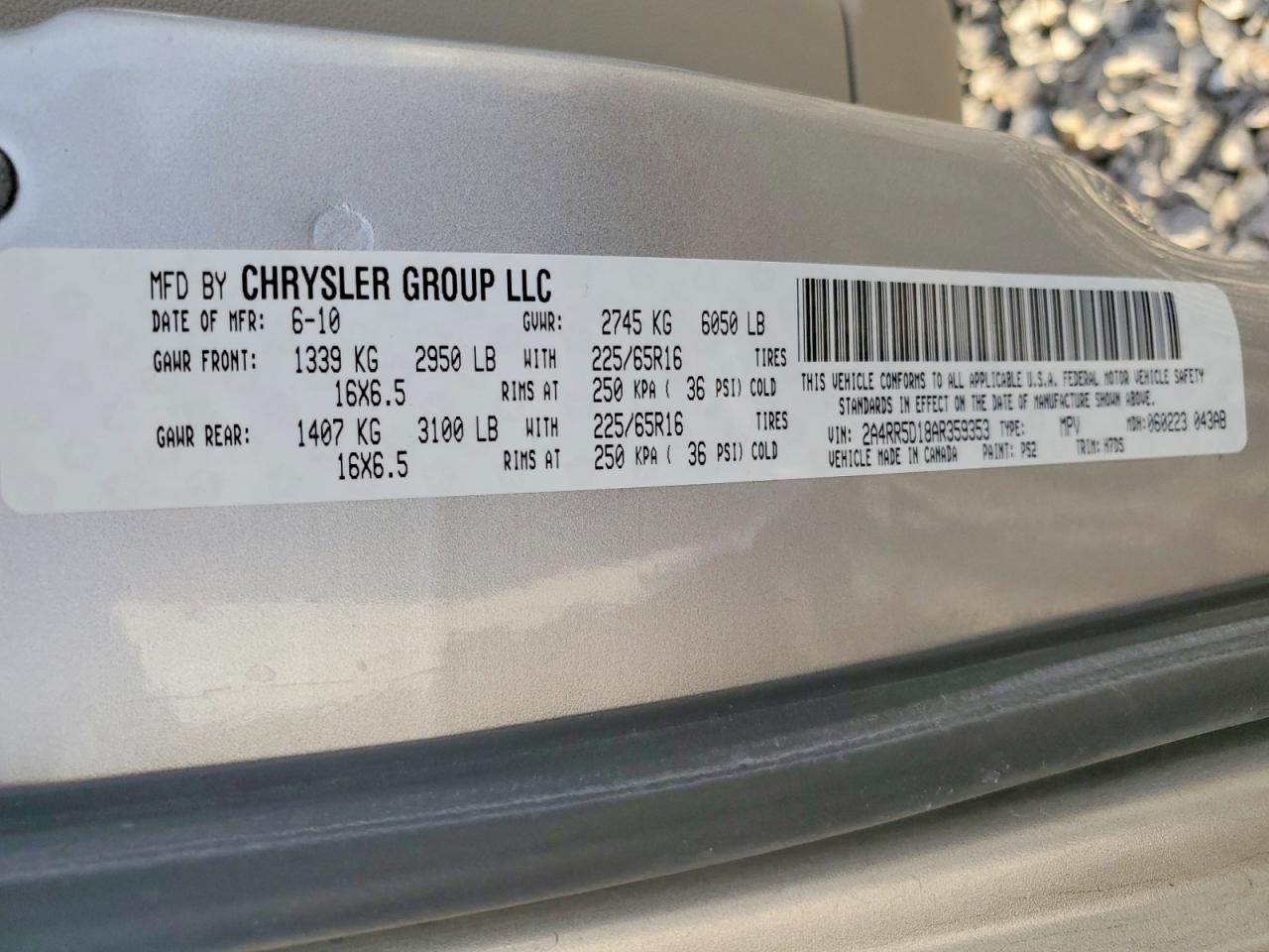 2010 CHRYSLER TOWN & COUNTRY TOURING photo 25