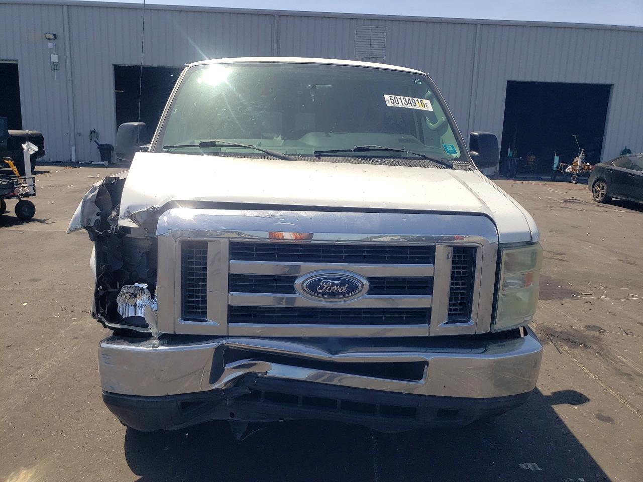 2010 FORD ECONOLINE E350 SUPER DUTY WAGON photo 5