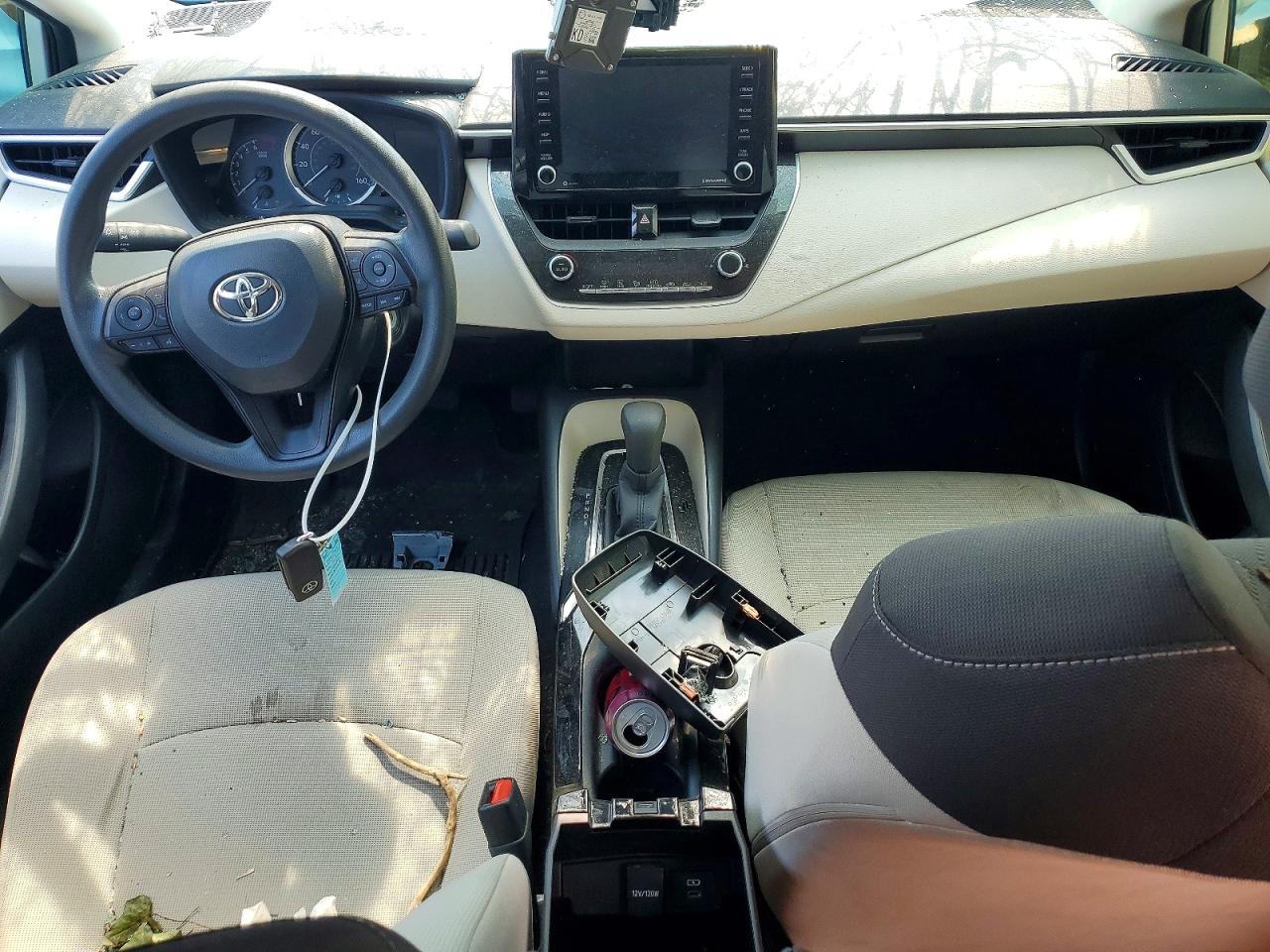 2022 TOYOTA COROLLA LE photo 8