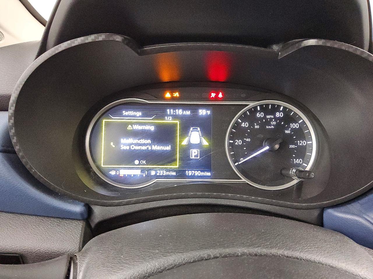 2025 NISSAN VERSA SV photo 17
