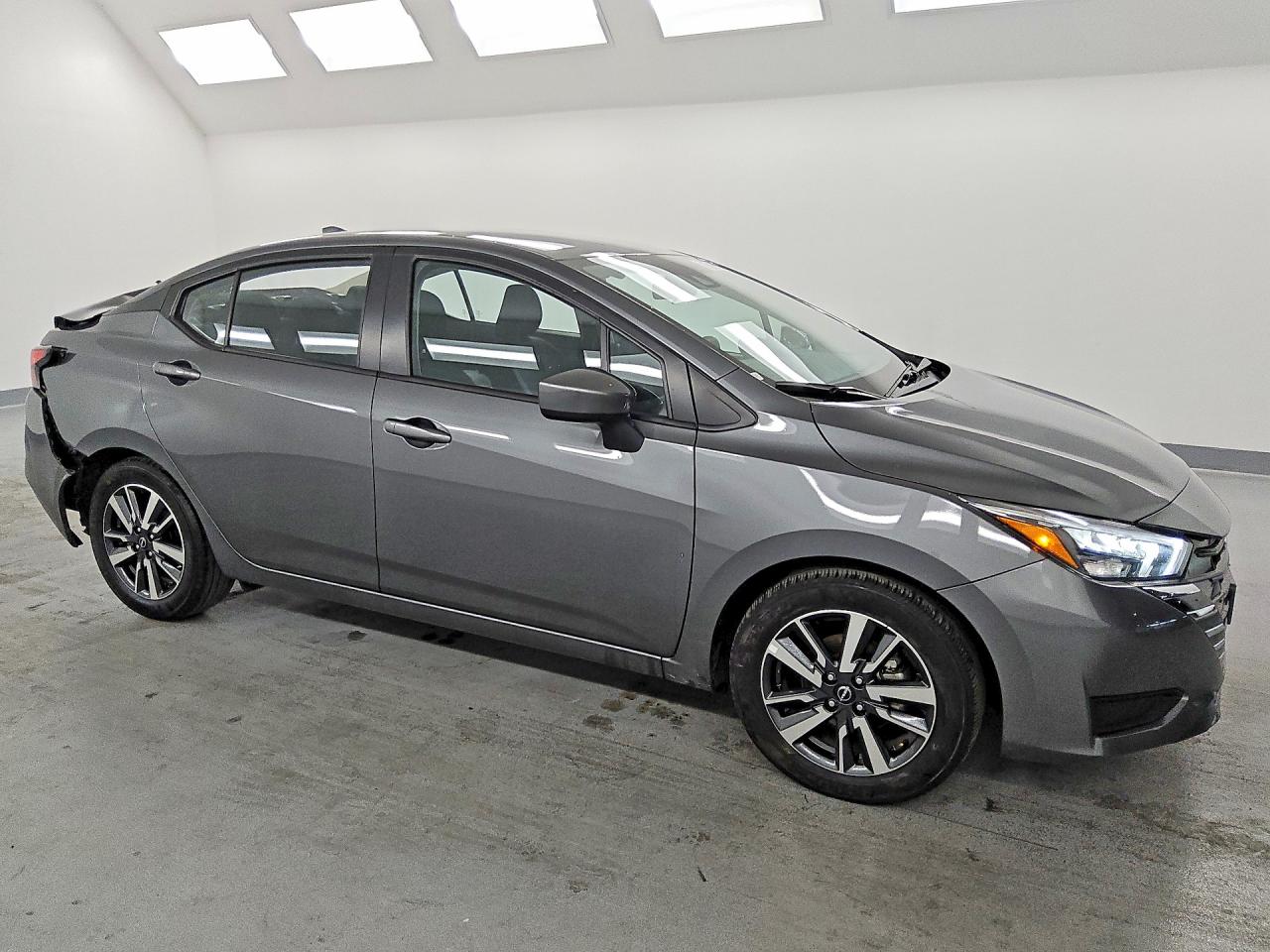 2025 NISSAN VERSA SV photo 7