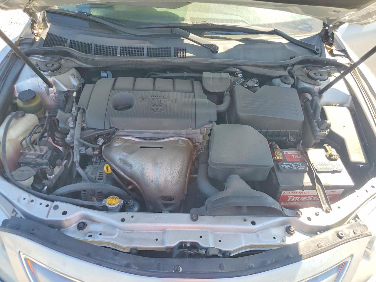 2011 TOYOTA CAMRY LE photo 31