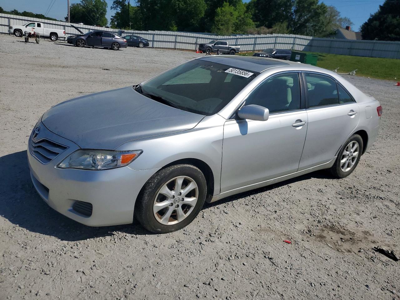 2011 TOYOTA CAMRY