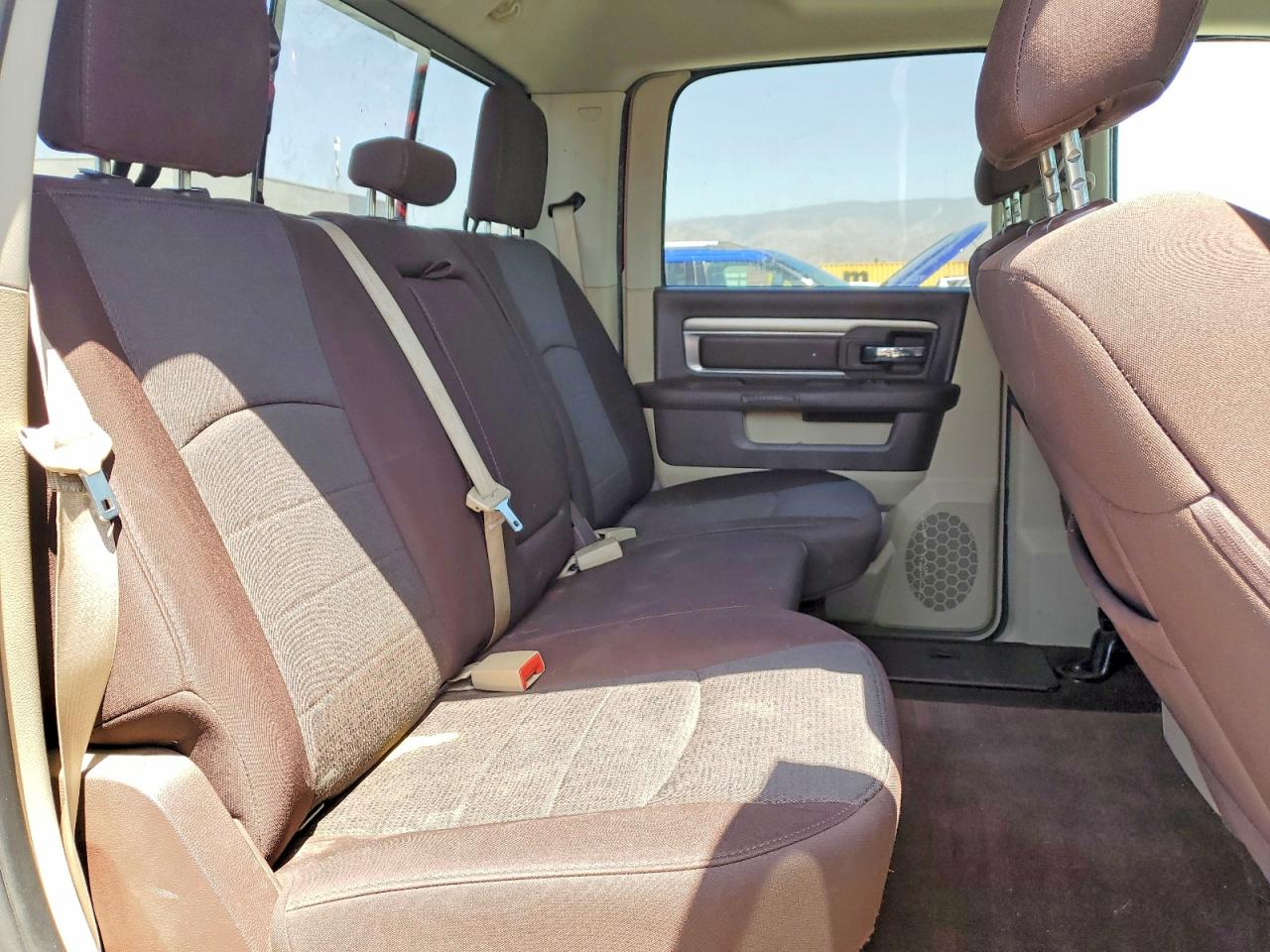2015 RAM 1500 SLT photo 19