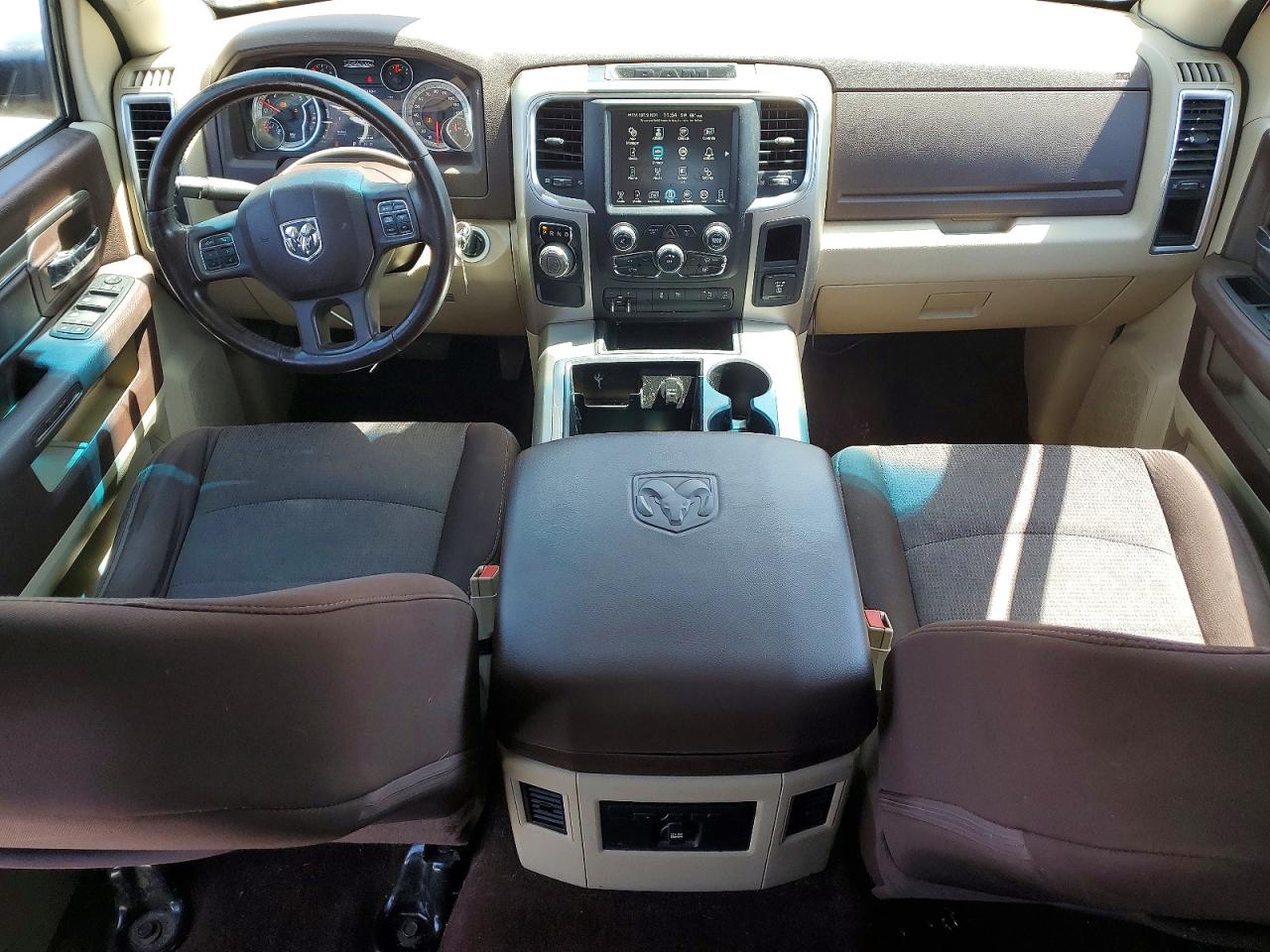 2015 RAM 1500 SLT photo 15