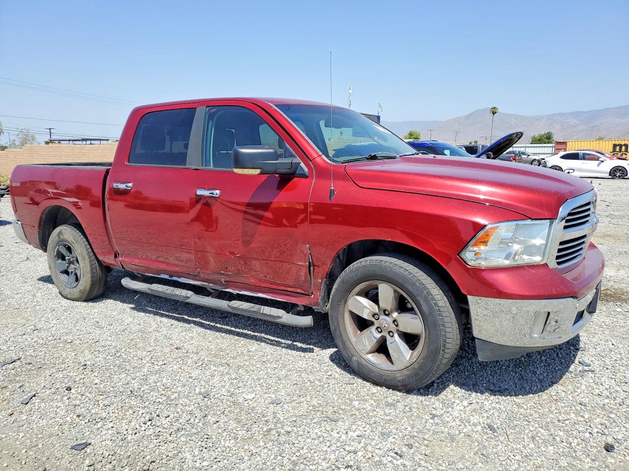 2015 RAM 1500 SLT photo 7