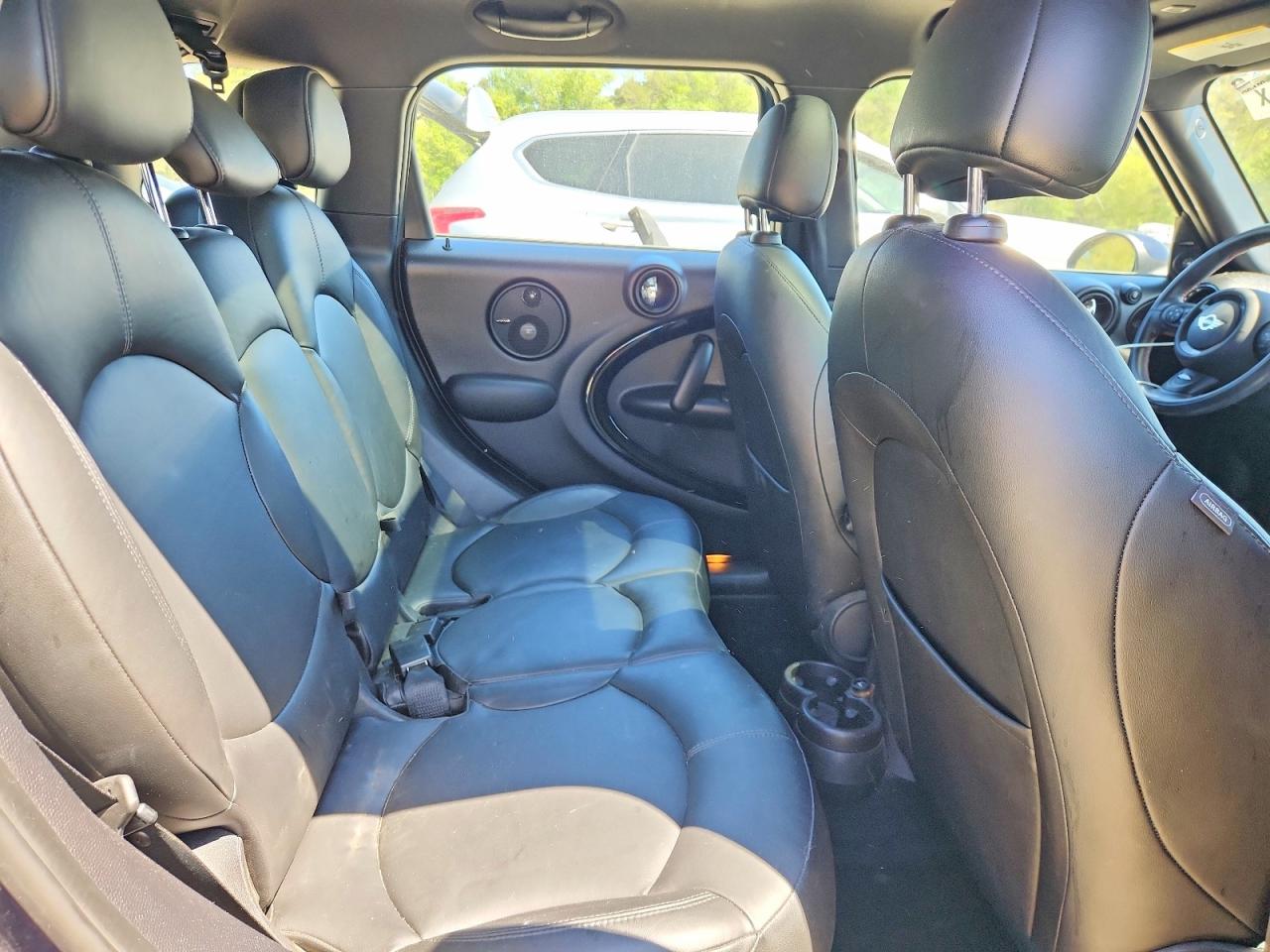 2016 MINI COOPER photo 28