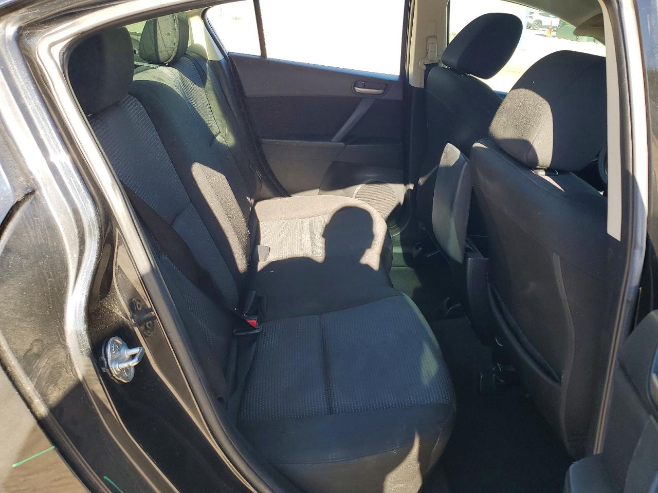 2013 MAZDA 3 I photo 28